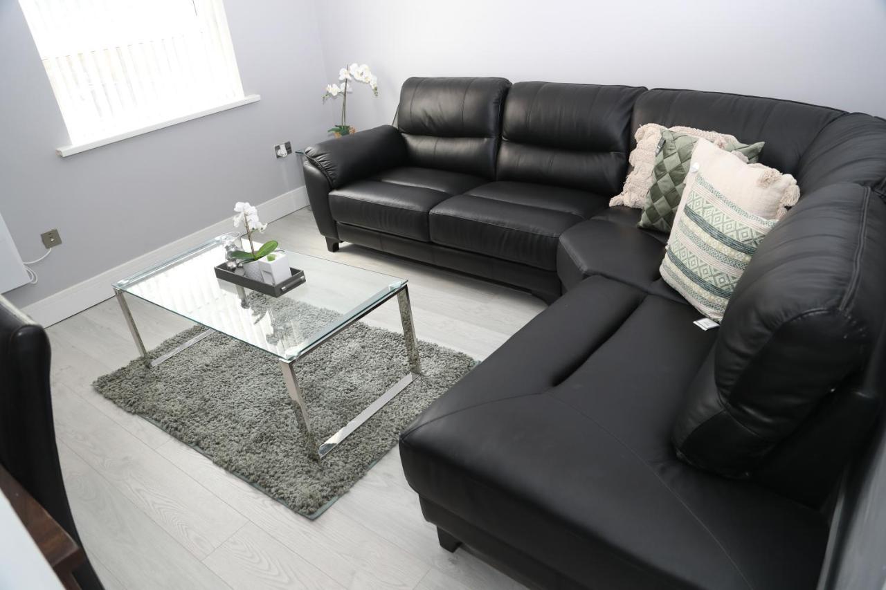 Homely 1-Bed Apartment In Birmingham Luaran gambar