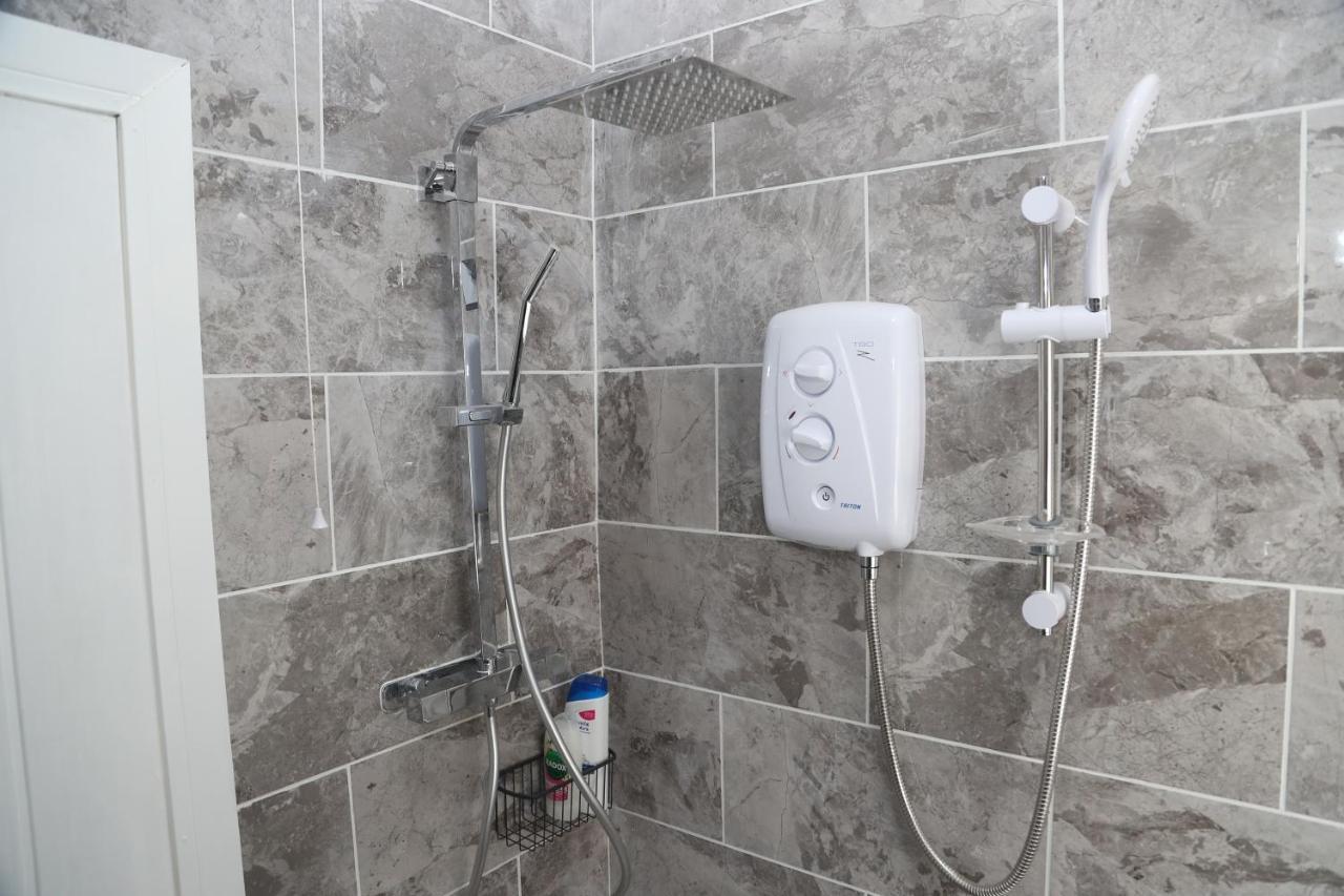 Homely 1-Bed Apartment In Birmingham Luaran gambar