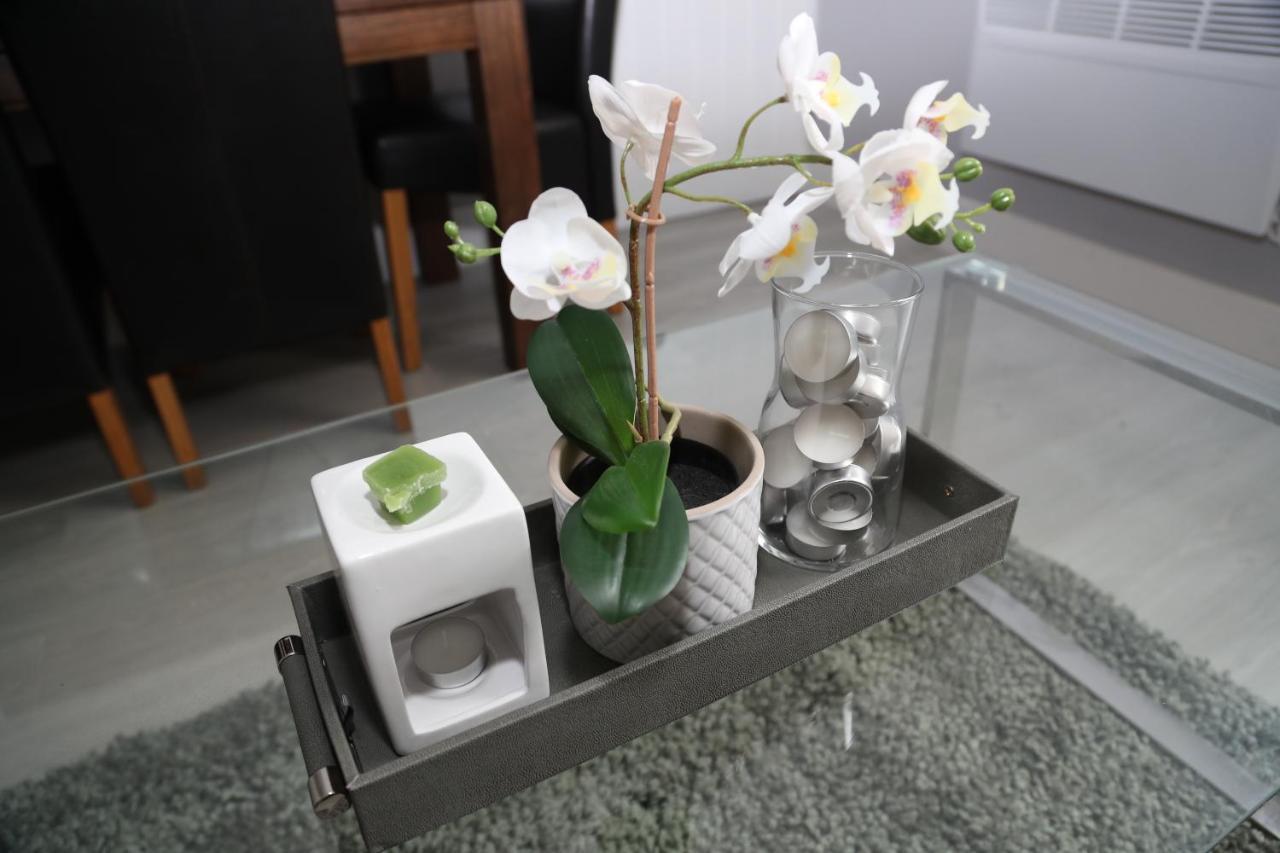 Homely 1-Bed Apartment In Birmingham Luaran gambar